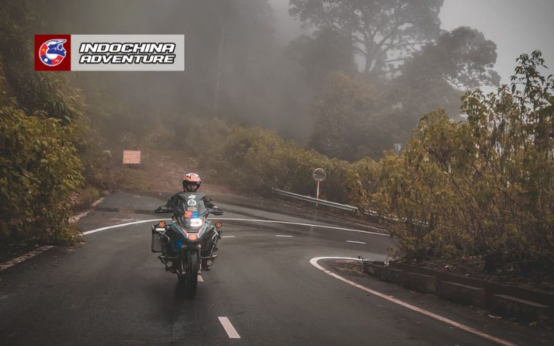 phượt xe máy an toàn cùng Indochina Adventure